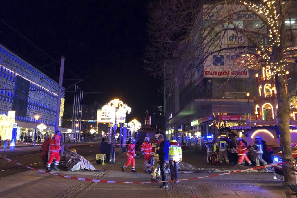 Minuto a minuto conductor atropella a personas en mercado navideño en Alemania reportan al menos un muerto y decenas de heridos