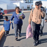 Día 2 de Trump deportados, temor y lluvia de demandas