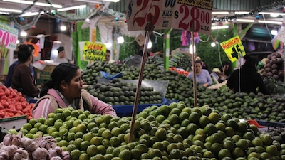 Inflación en México acelera a 3.93 en abril, arriba de lo esperado