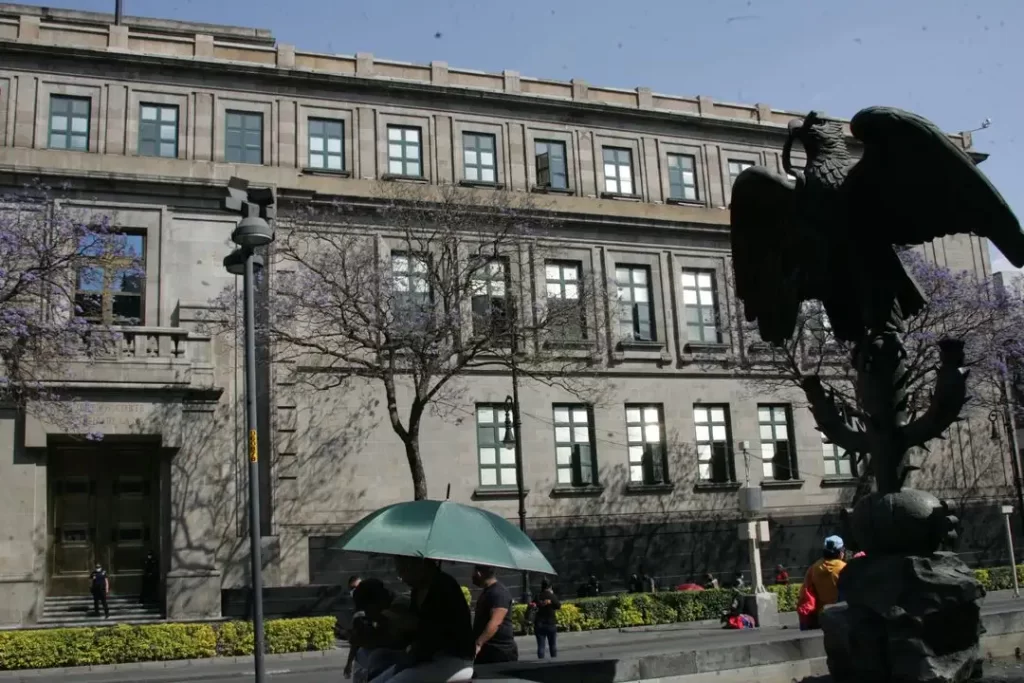 Nueva SCJN resolverá sobre impuestos pendientes de Elektra y Tv Azteca