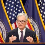 Recorta Fed 25 pb a la tasa y perfila dos bajas más en el año