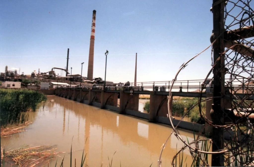 Trump amaga a México con aranceles de 5 si no le entrega agua